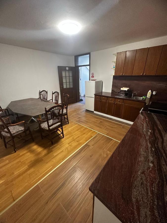 Origo Rooms And Apartments Стаховица Экстерьер фото